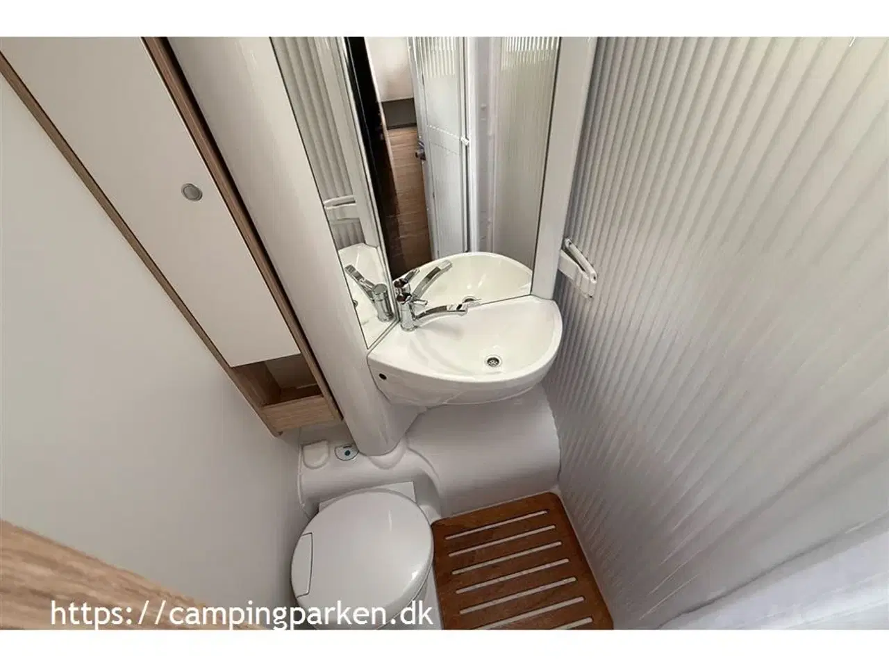 Billede 12 - 2020 - SunLight   Super fin Sunlight autocamper med enkeltsenge og 4 selepladser