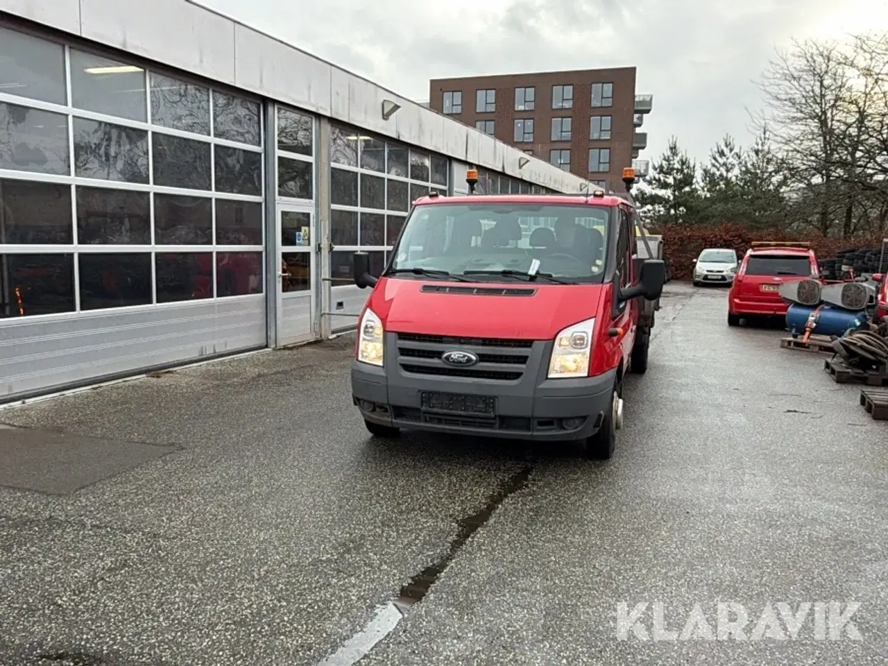 Billede 3 - Mandskabsvogn Ford Transit 2,4 TDCi med lift