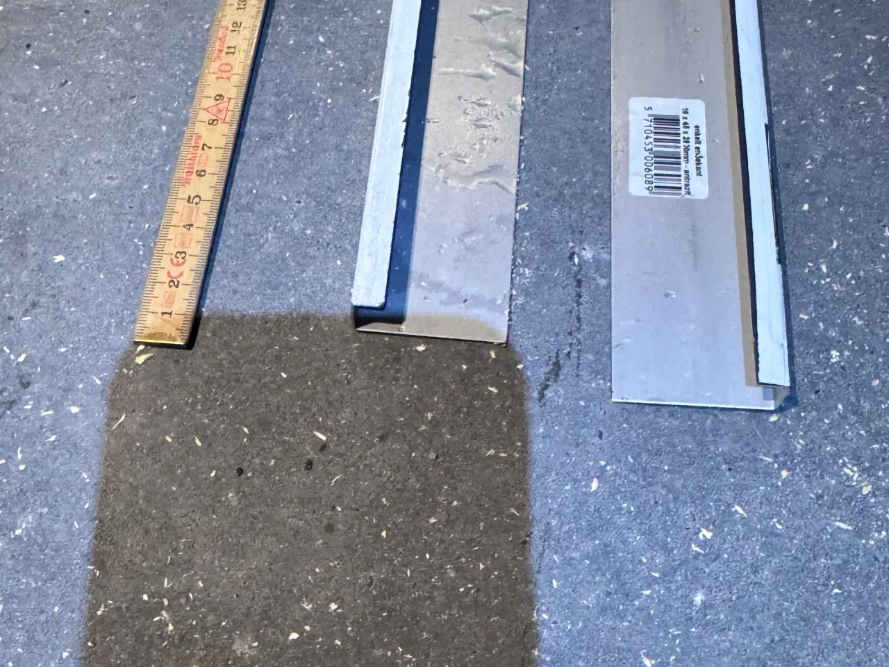 Billede 2 - Isolering, alu profiler, skruer