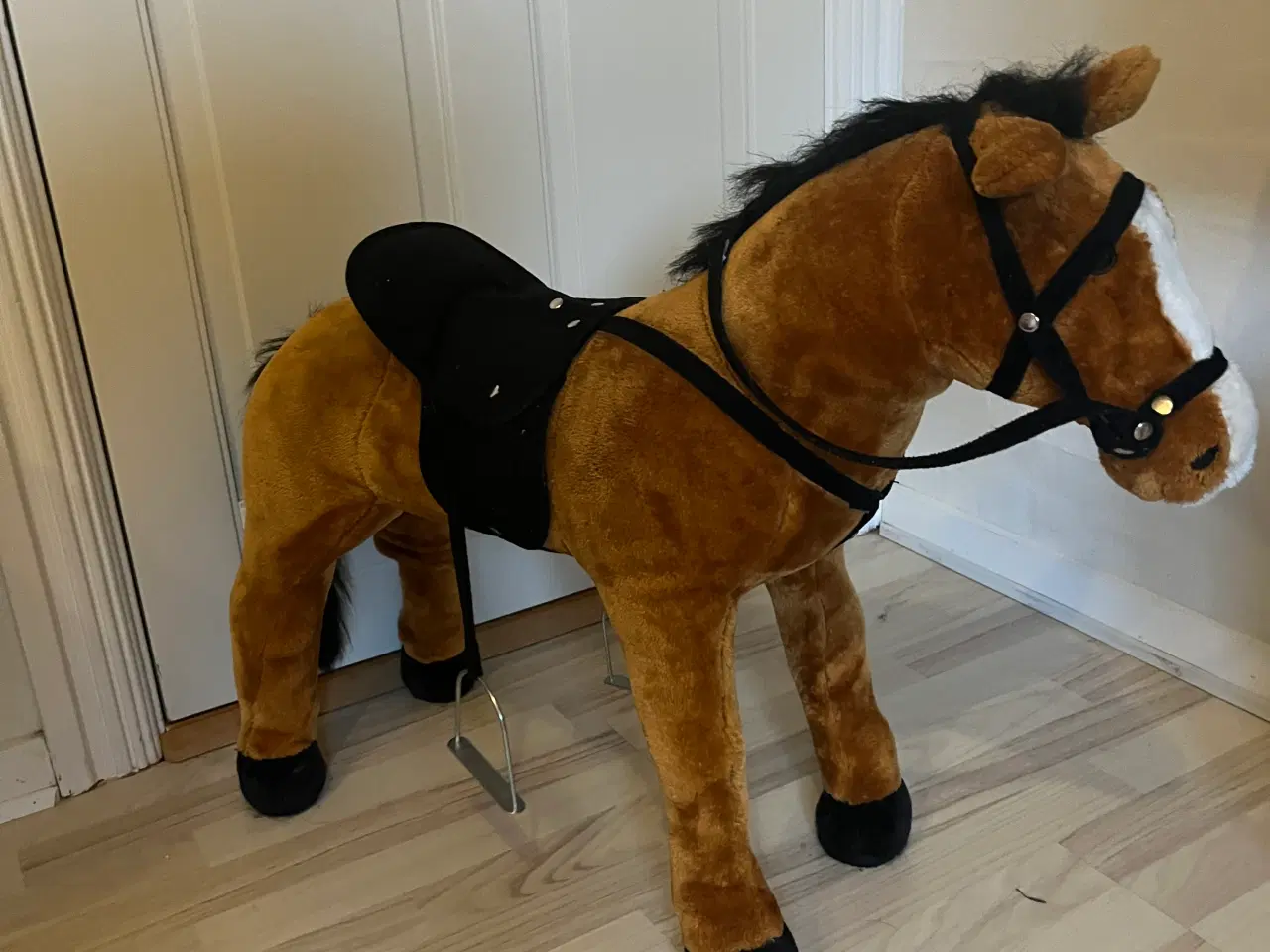 Billede 2 - Ride-on hest med lyd