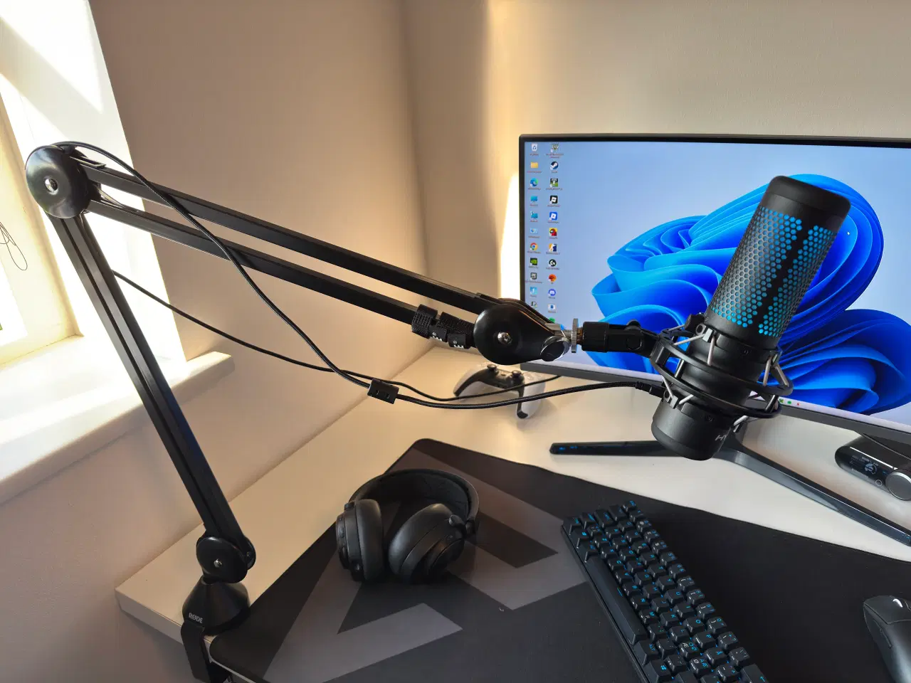 Billede 4 - Hyperx quadcast s + røde mikrofon arm