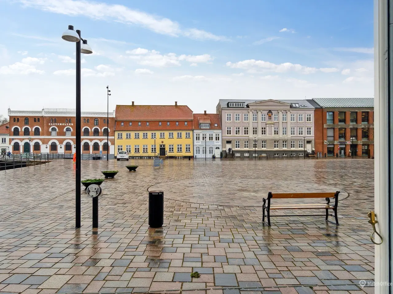 Billede 3 - 150 m² smukke lokaler beliggende på Torvet i Nyborg udlejes.