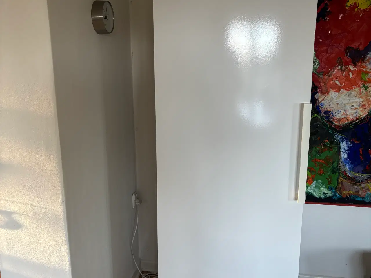 Billede 1 - Hvidt fritstående køleskab i meget fin stand