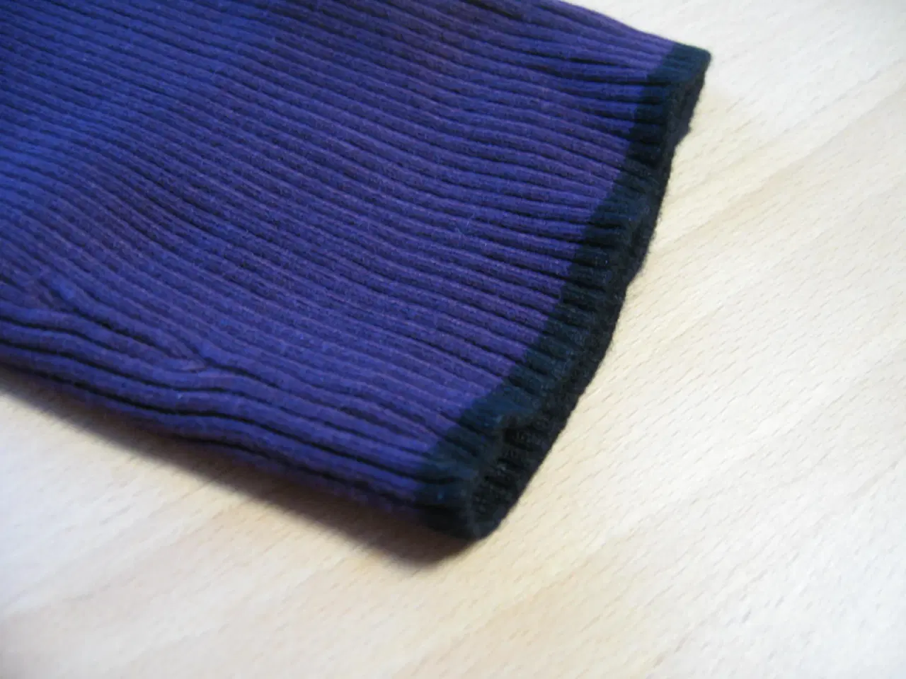 Billede 7 - Calvin Klein sweater str L