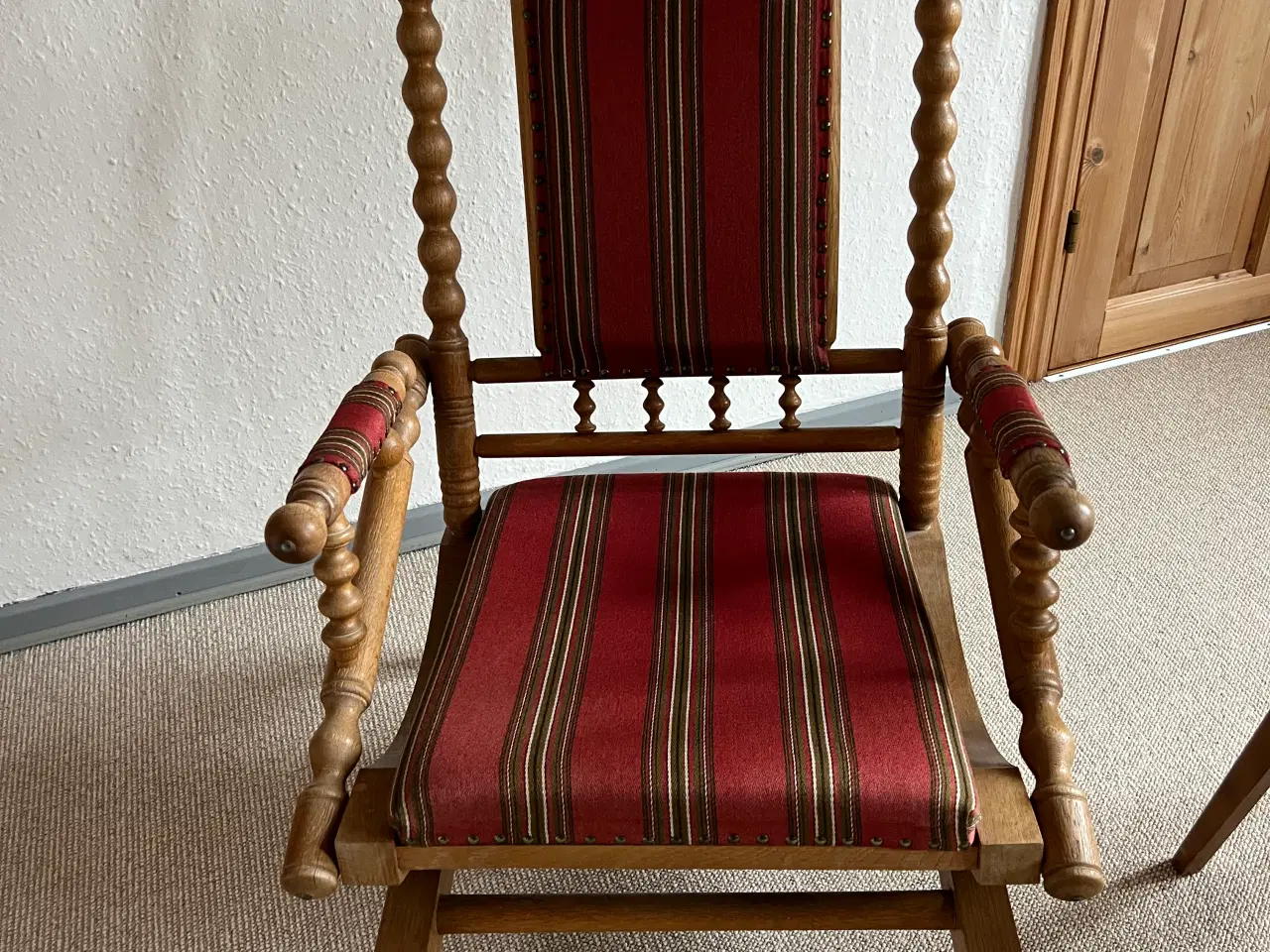 Billede 1 - Gyngestol i egetræ