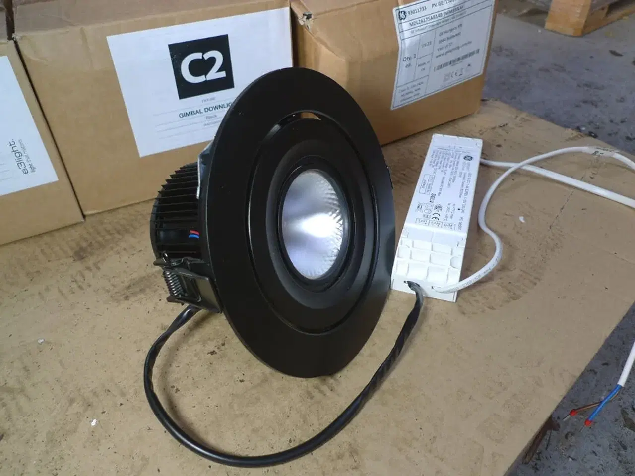 Billede 7 - 3 stk. store LED-indbygningsspots ca. ø-hul 16cm, e3light, Gimbal