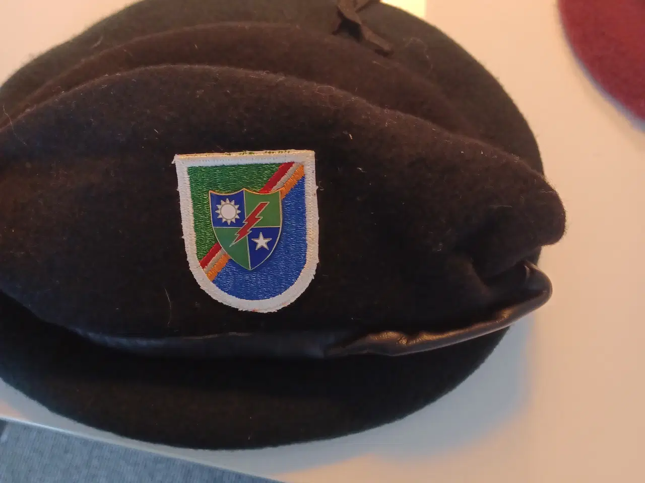 Billede 2 - US army SF og Us army Ranger beret