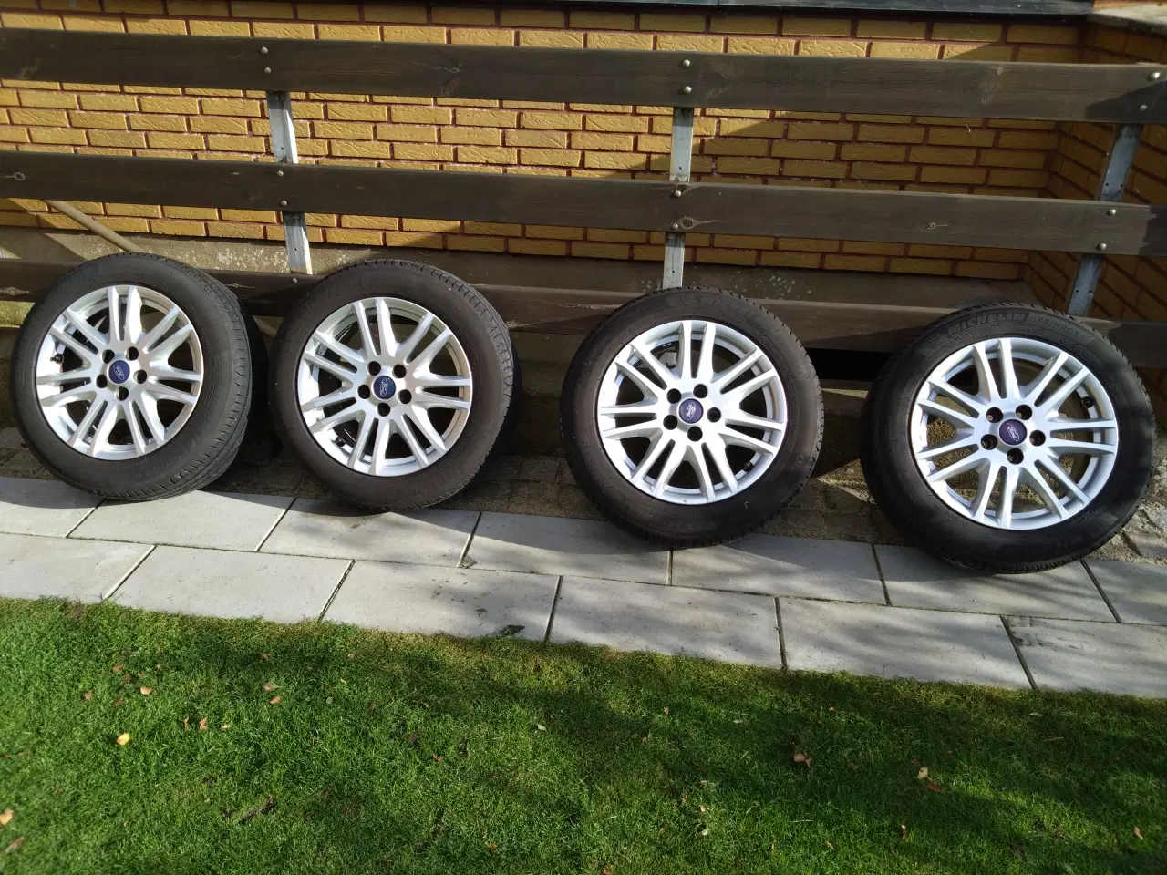 Billede 1 - 4 sommerdæk fra en Ford Focus