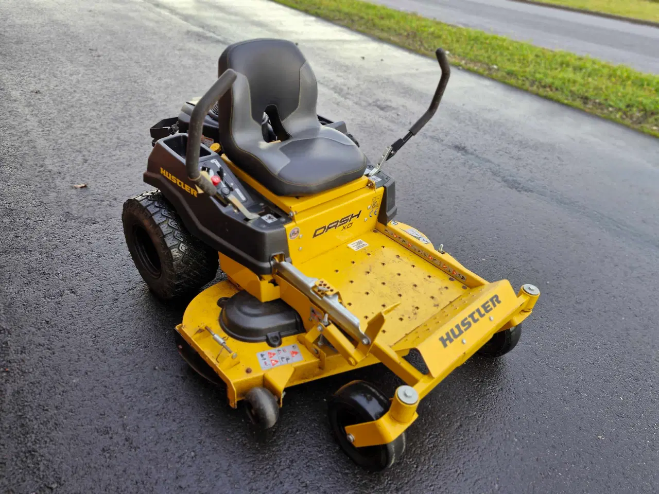 Billede 3 - HUSTLER Dash XD Zero-turn 48"
