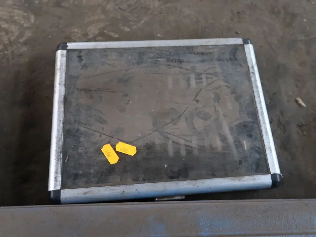 Billede 4 - 2 stk. kasser med specialværktøj