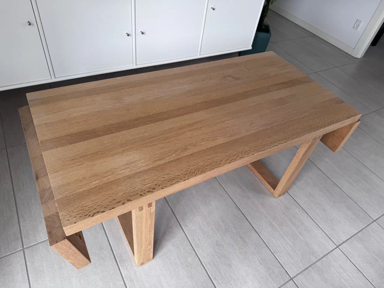 Billede 3 - Sofabord i massiv egetræ