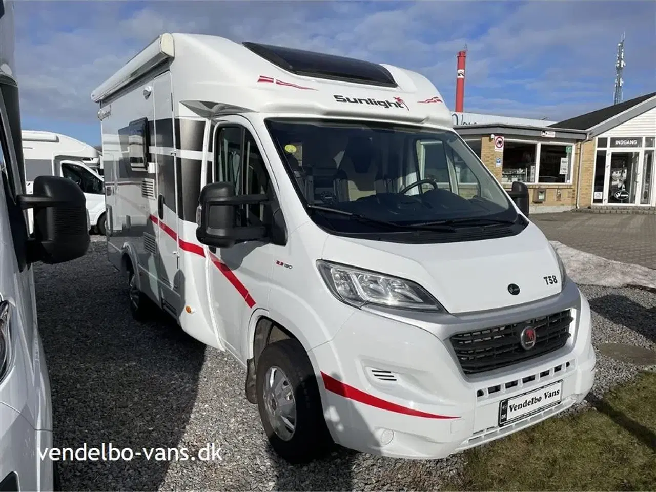 Billede 1 - 2019 - SunLight T 58   Nem og handy under 6 meter længde