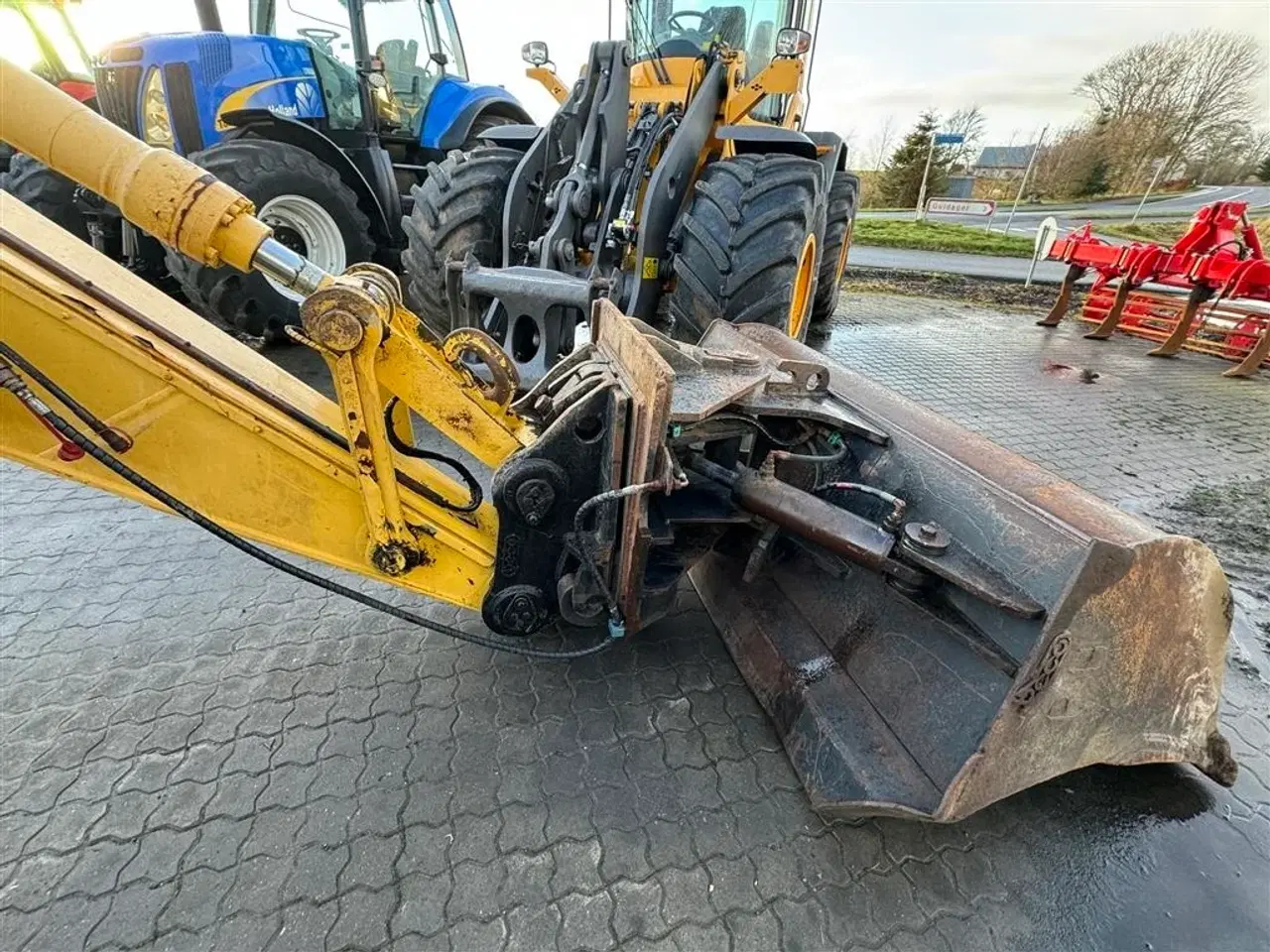 Billede 8 - New Holland E215B MED KIPBR PLANERSKOVL!