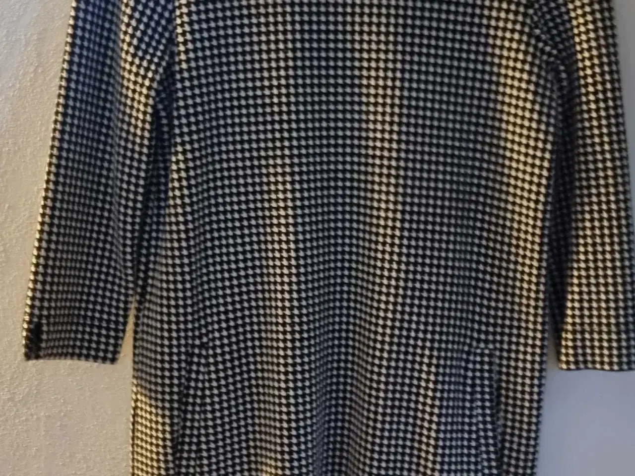 Billede 2 - Cecil super lækker kjole