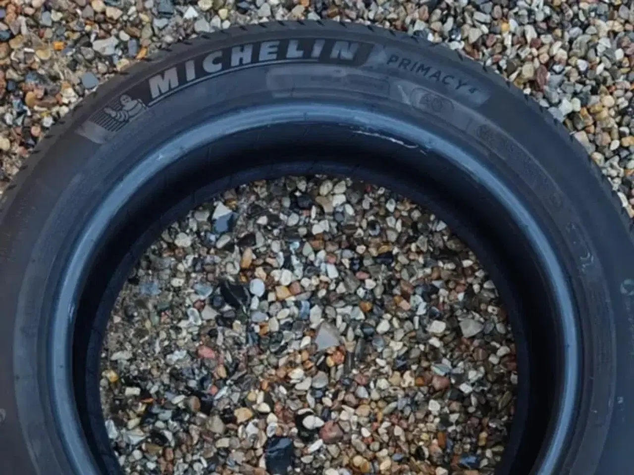 Billede 2 - Sommerdæk, Michelin, 215 / 50 / R18
