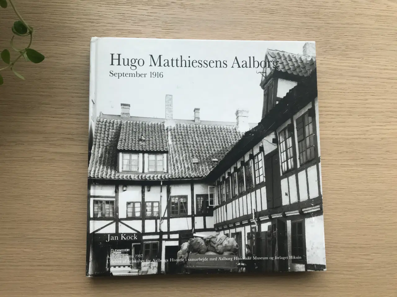 Billede 1 - Hugo Matthiessens Aalborg  - Aalborgbogen 1987