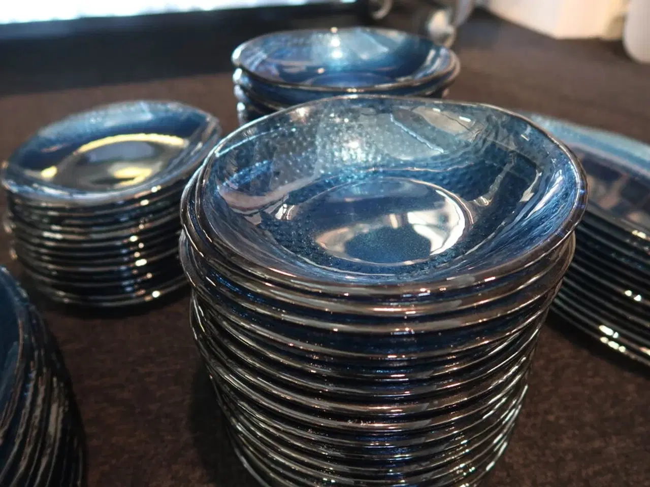 Billede 4 - 69 stk. tallerkener og fade CHURCHILL Isla Glas