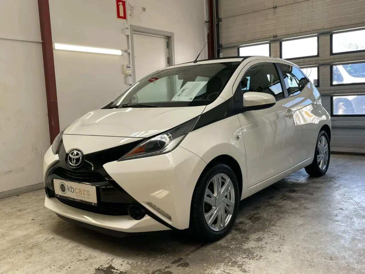Billede 1 - Toyota Aygo 1,0 VVT-i x-wave Sky
