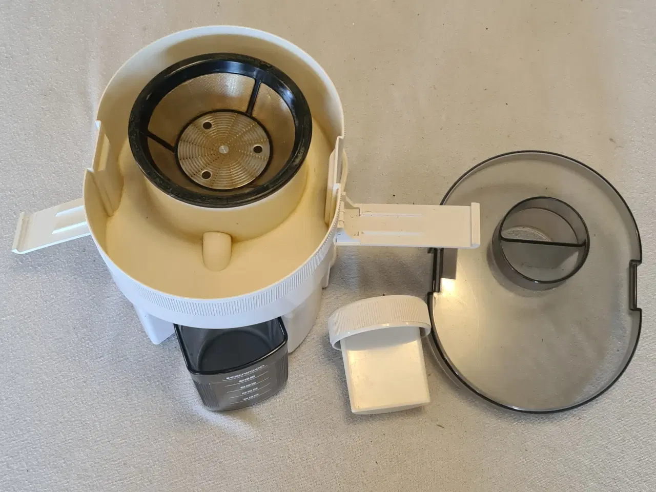 Billede 4 - Kenwood JE 600 Juicemaskine