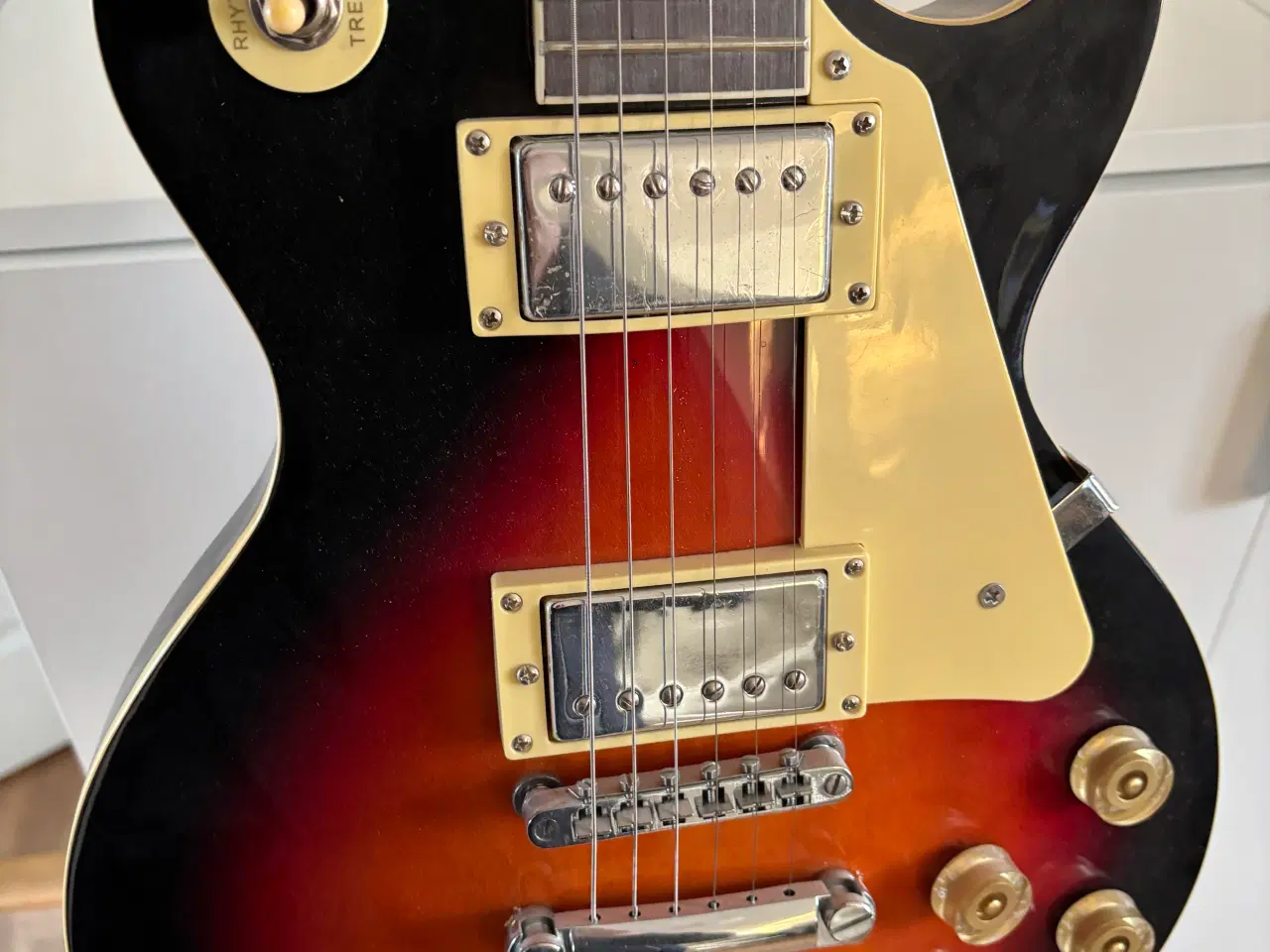 Billede 2 - Rockburn el-guitar sælges