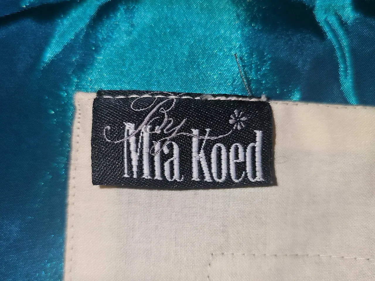 Billede 2 - Sengetæppe med puder