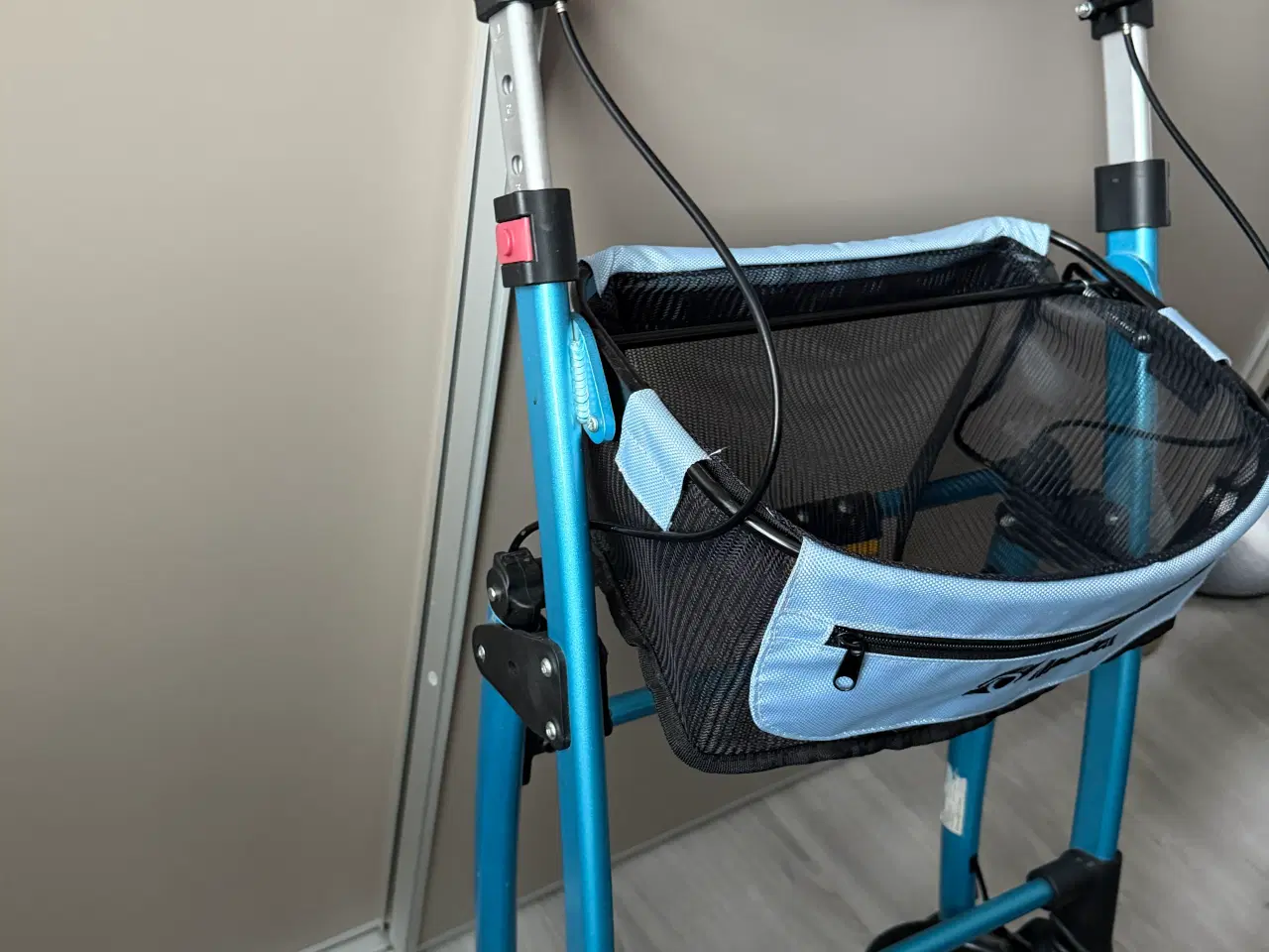 Billede 5 - Badebænk Indkøbsvogn Rollator