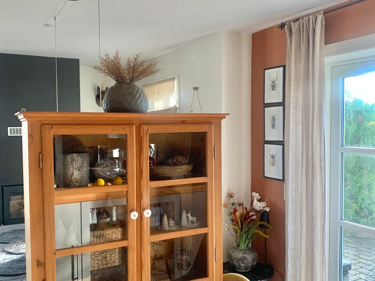Billede 9 - Smuk vitrineskab 