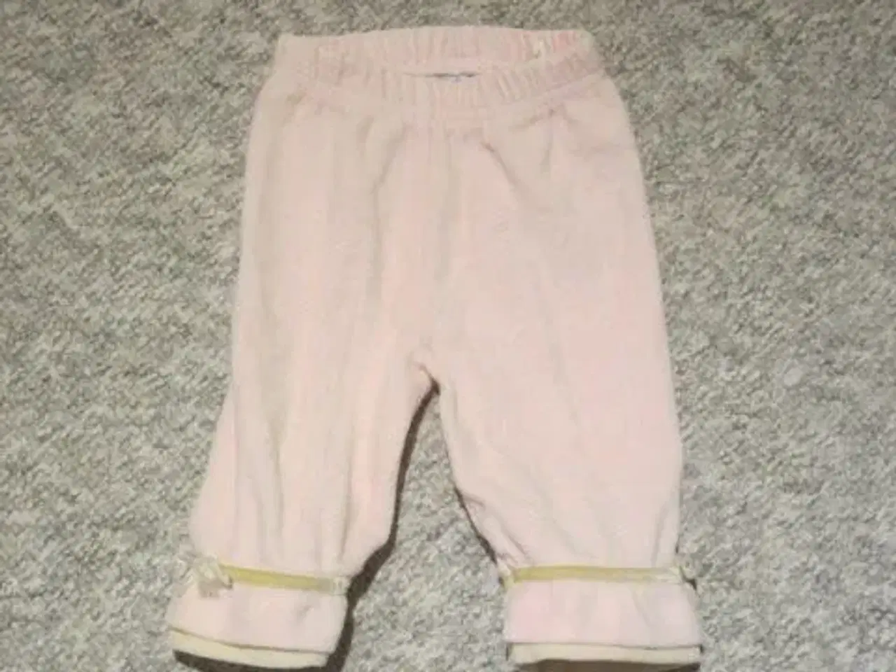 Billede 1 - Str. 62, lyserøde bløde bukser