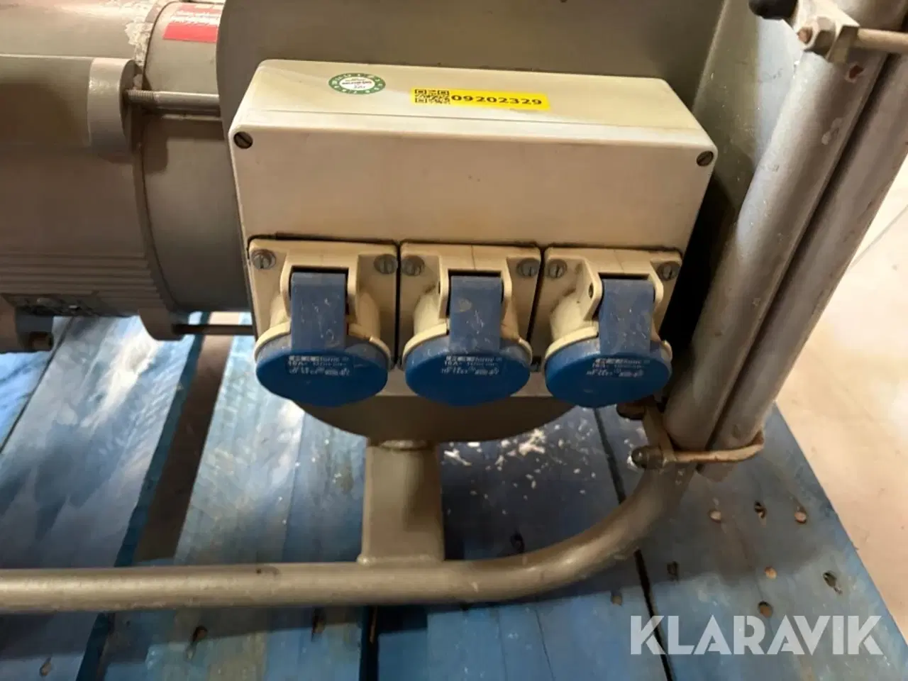 Billede 7 - Benzin generator / strømaggregat Bosch G 6000.