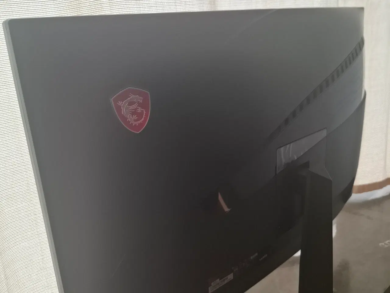 Billede 2 - MSI Optix MAG272C 27" 165 HZ buet gaming skærm