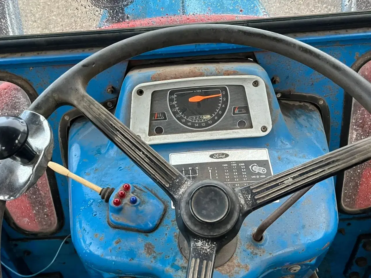 Billede 8 - Ford 4000 Y med frontlæsser monteret på