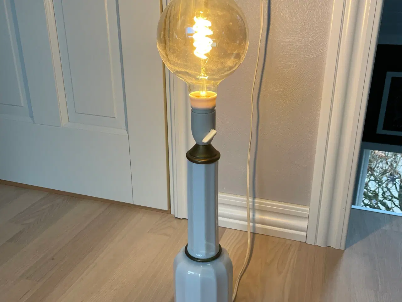 Billede 4 - Smuk gammel bordlampe Heiberg 