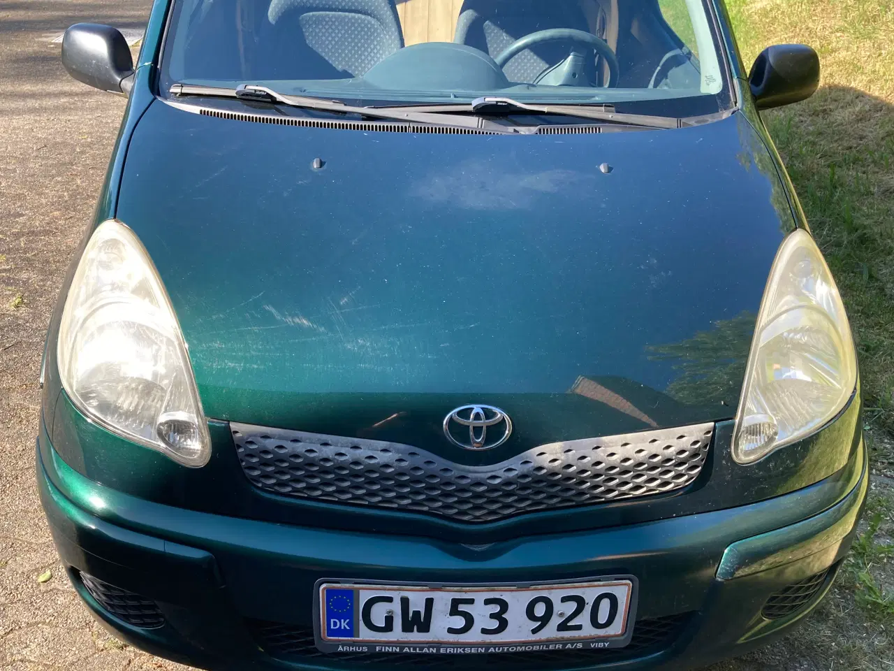 Billede 3 - Kvadratisk og praktisk Toyota Yaris Verso P2.