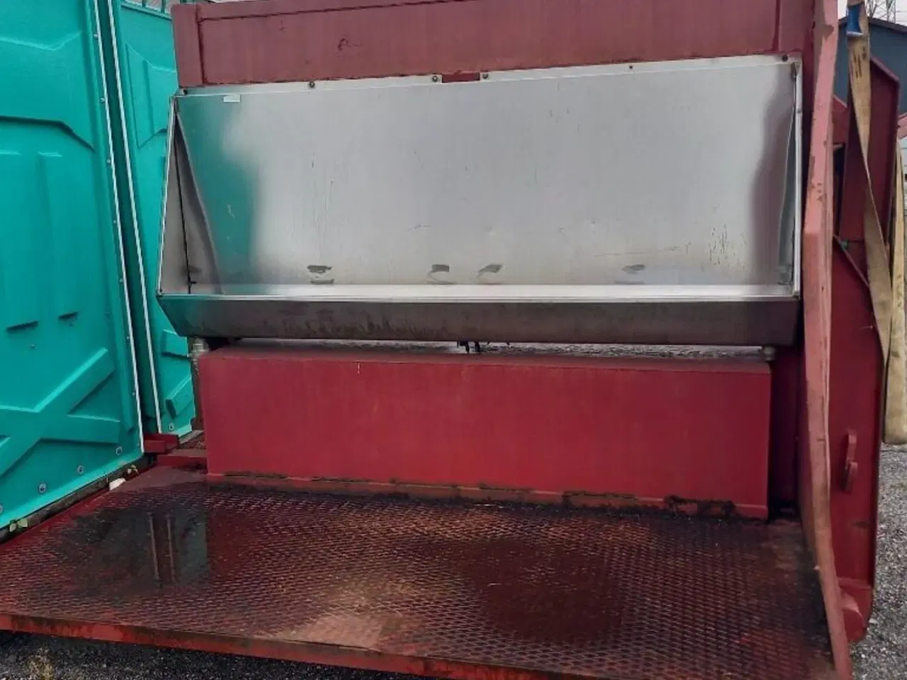 Billede 4 - Toilet lad med 6 toiletter og pissoir