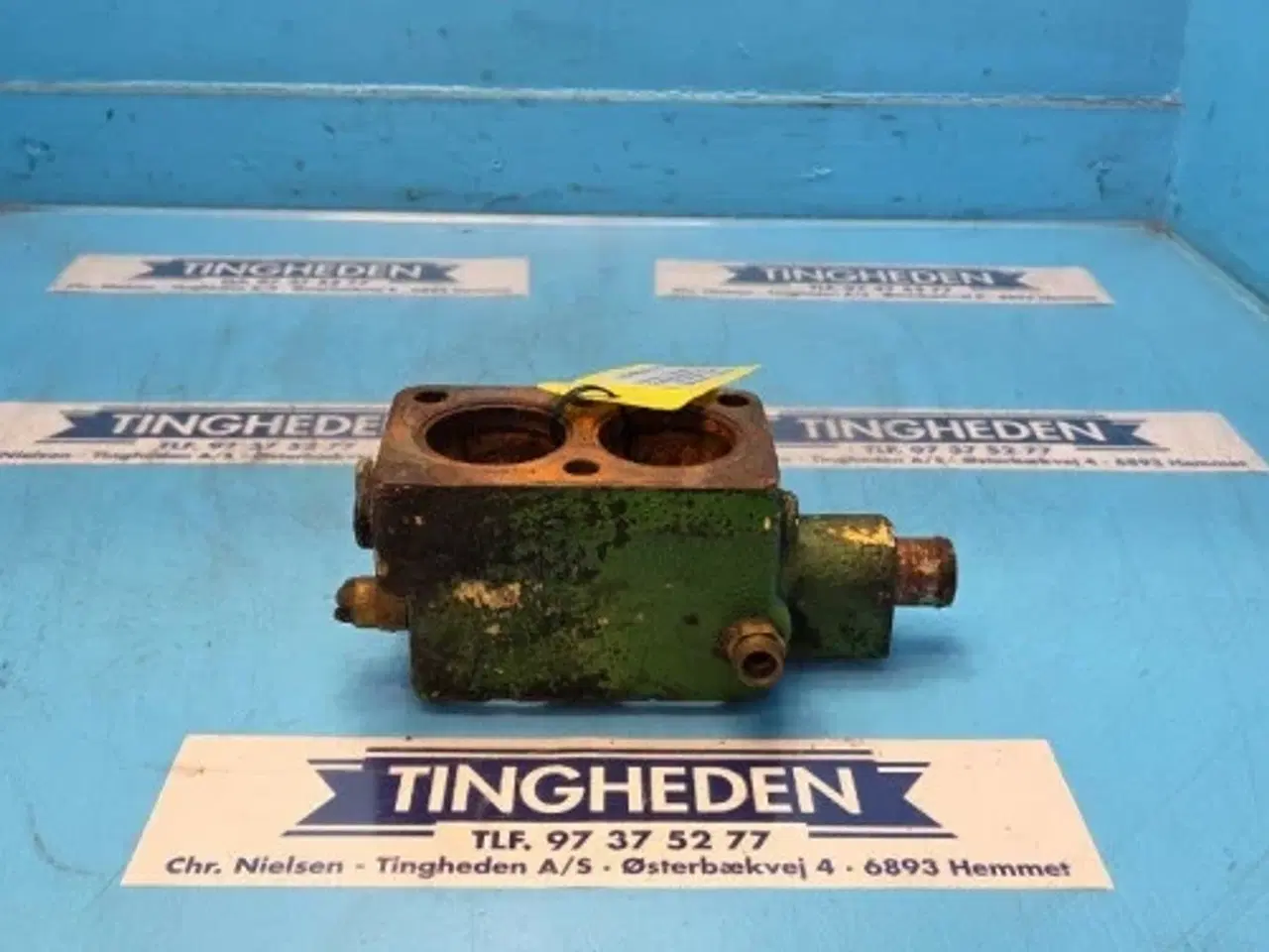 Billede 1 - John Deere 6125HZ001 Thermostat Hus RE501605