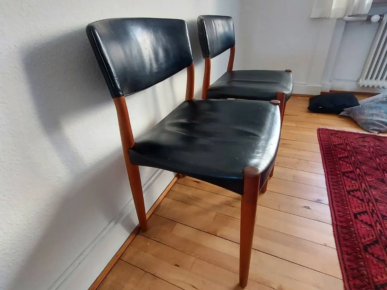 Billede 2 - Spisebordsstole designet af Larsen og B. Madsen