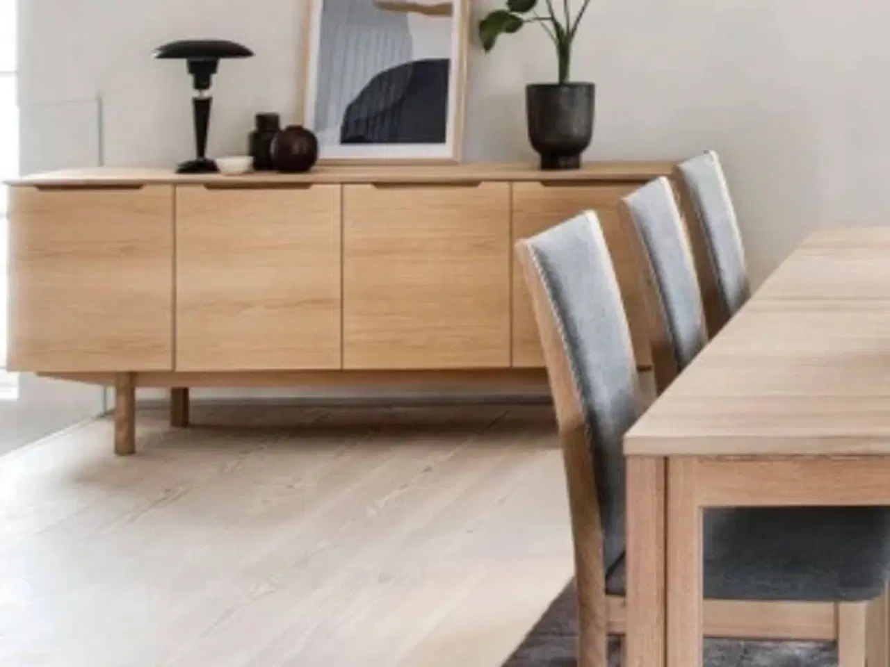 Billede 1 - Skovby | SM306 skænk-Naturolieret eg 