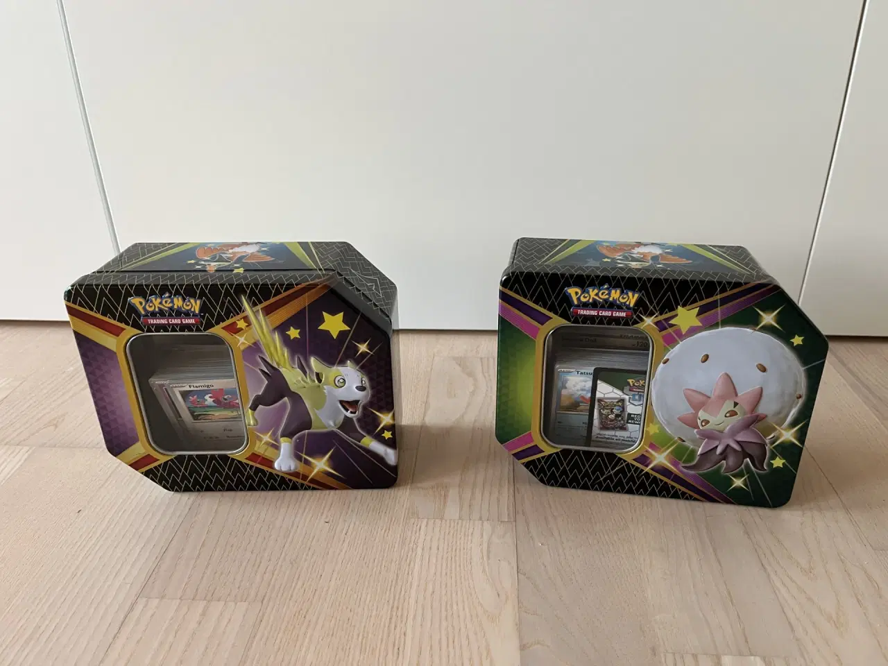 Billede 5 - 🎁 Pokémon kort i flot tin – 235 stk pokemonkort