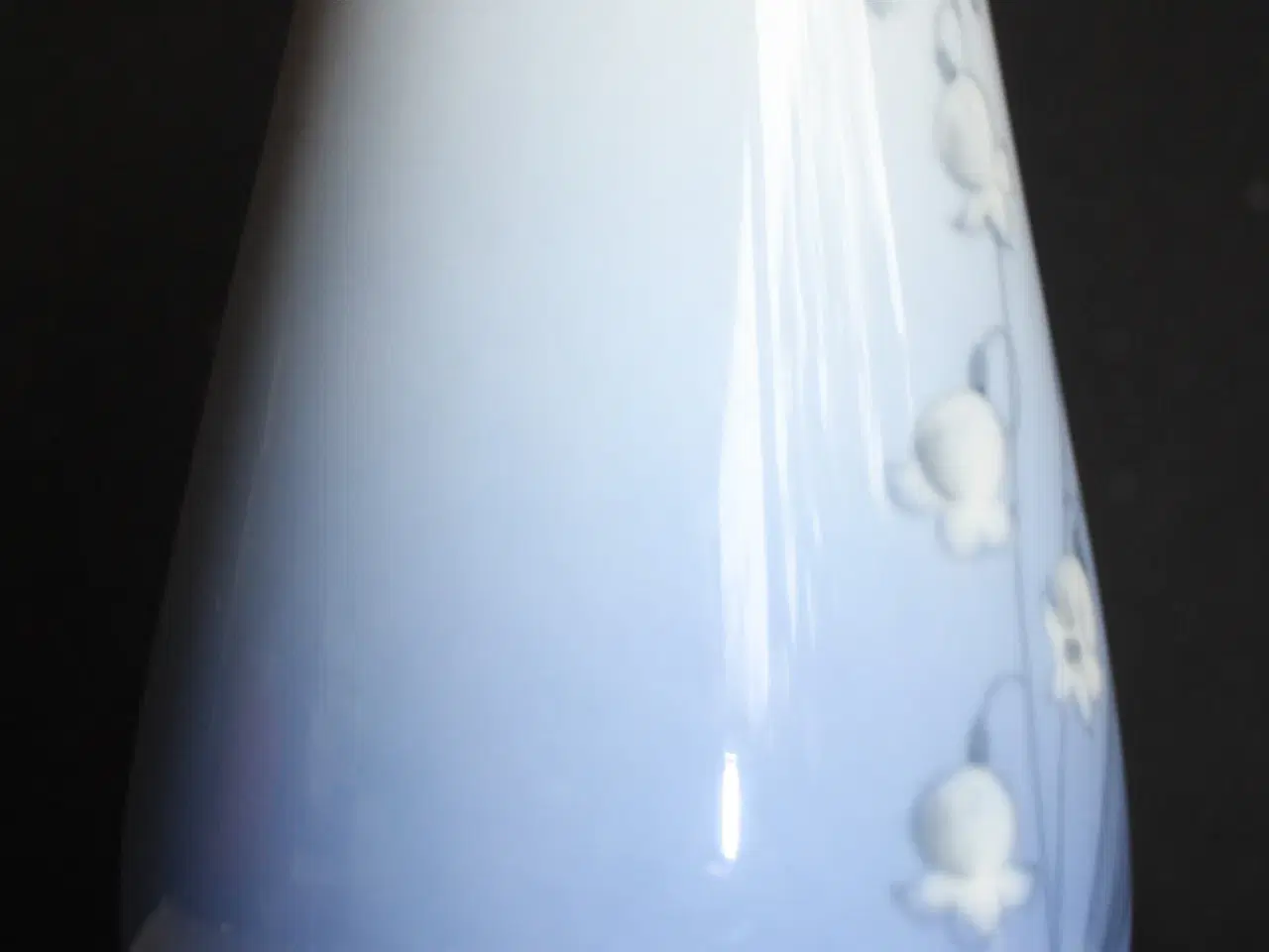 Billede 5 - Vase med liljekonval fra Bing og Grøndahl