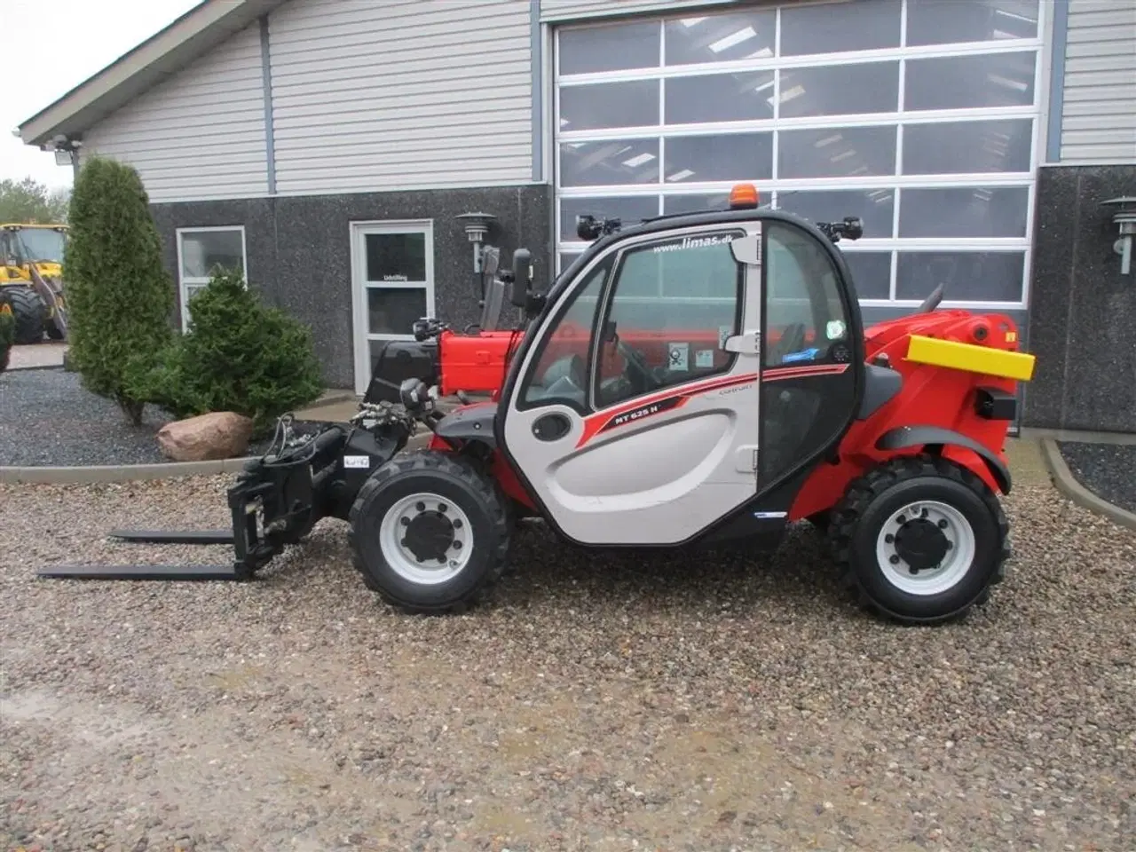 Billede 8 - Manitou MT 625H COMFORT Dansk maskine, med hydrauliske pallegafler.