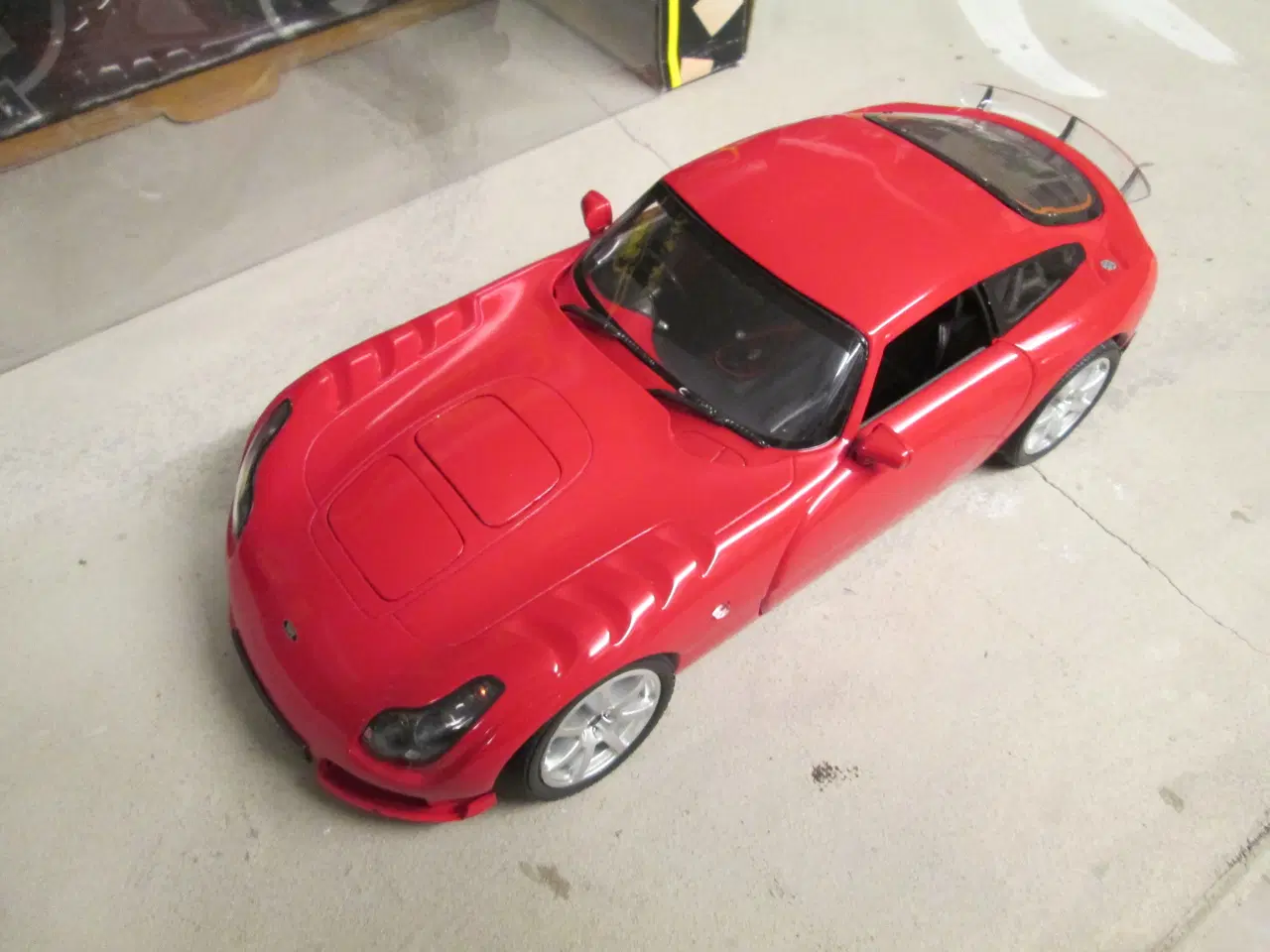 Billede 6 - Modelbil  1:18   Tvr Sagaris   Jadi  