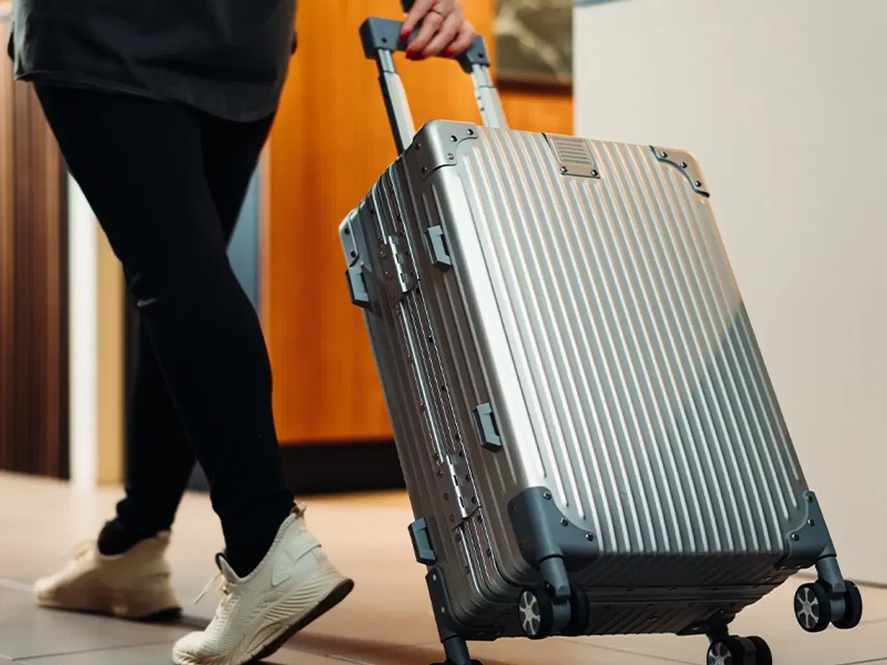 Billede 1 - CPH by Hâws trolley aluminium sølv 39x22x59 cm