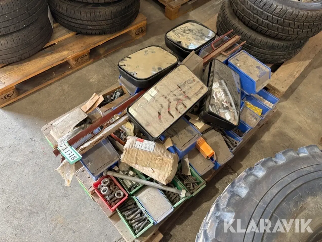 Billede 1 - Assorterede bolte og spejle - 1 palle