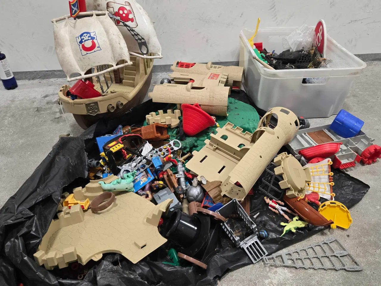 Billede 1 - Forskelligt legetøj fra barndommen