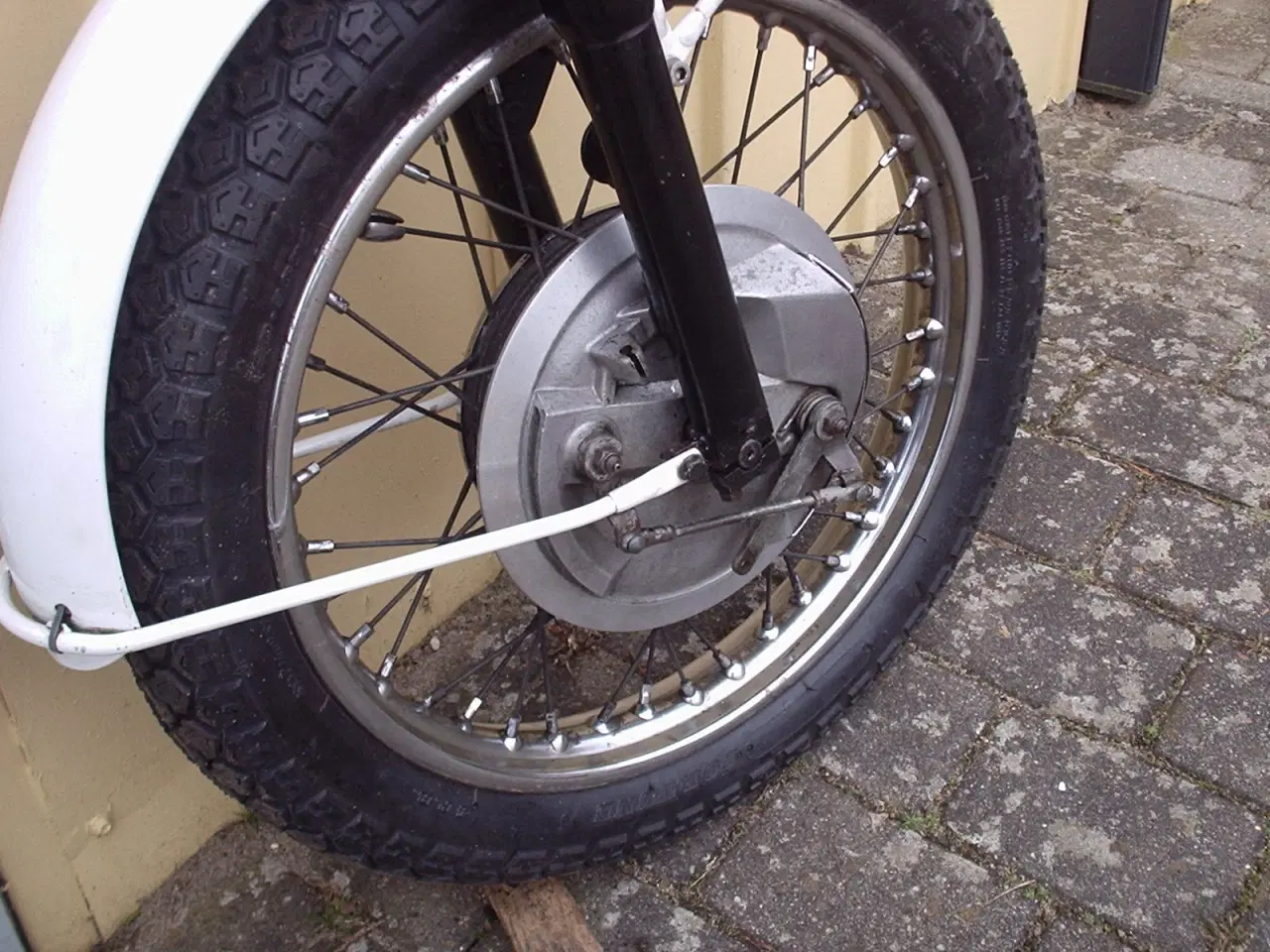 Billede 4 - Triumph Bonneville Forgaffel med hjul