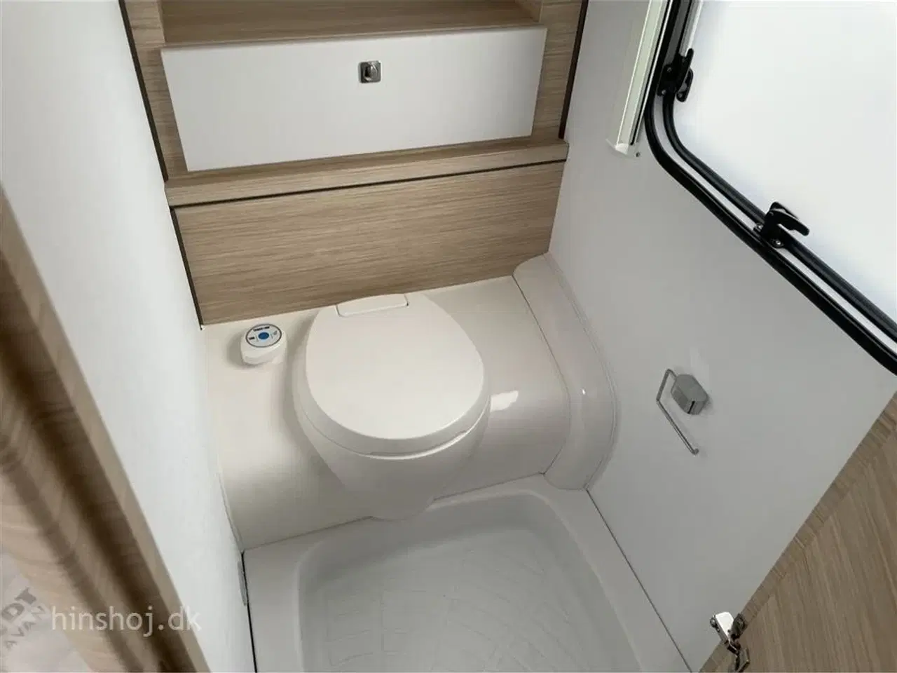 Billede 11 - 2023 - Fendt Apero 495 SFB Dejlig vogn med rundsidegruppe og franskseng fra Hinshøj Caravan A/S