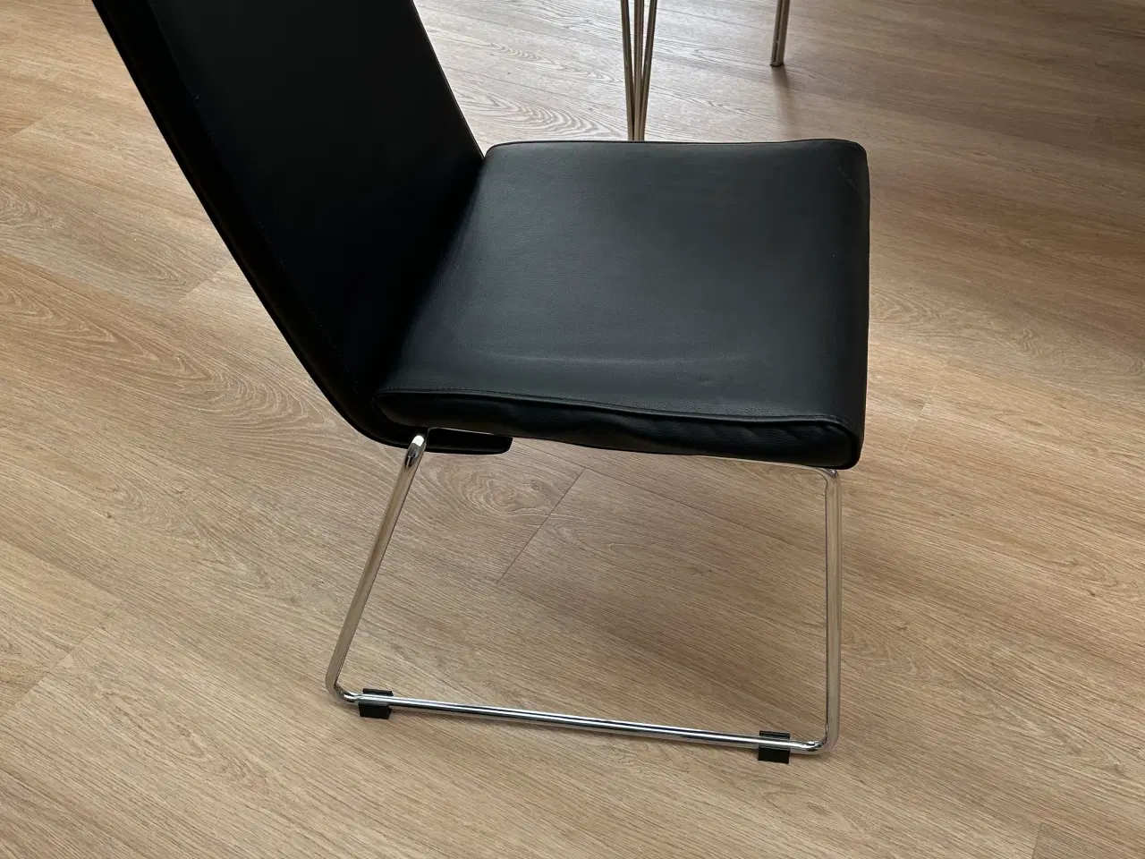 Billede 1 - 8 spisestuestole sælges samlet