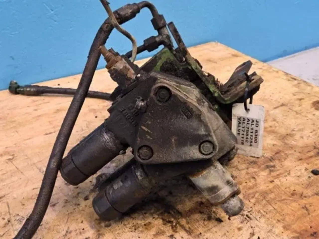 Billede 11 - John Deere 6300 Hydraulikventil AL111254