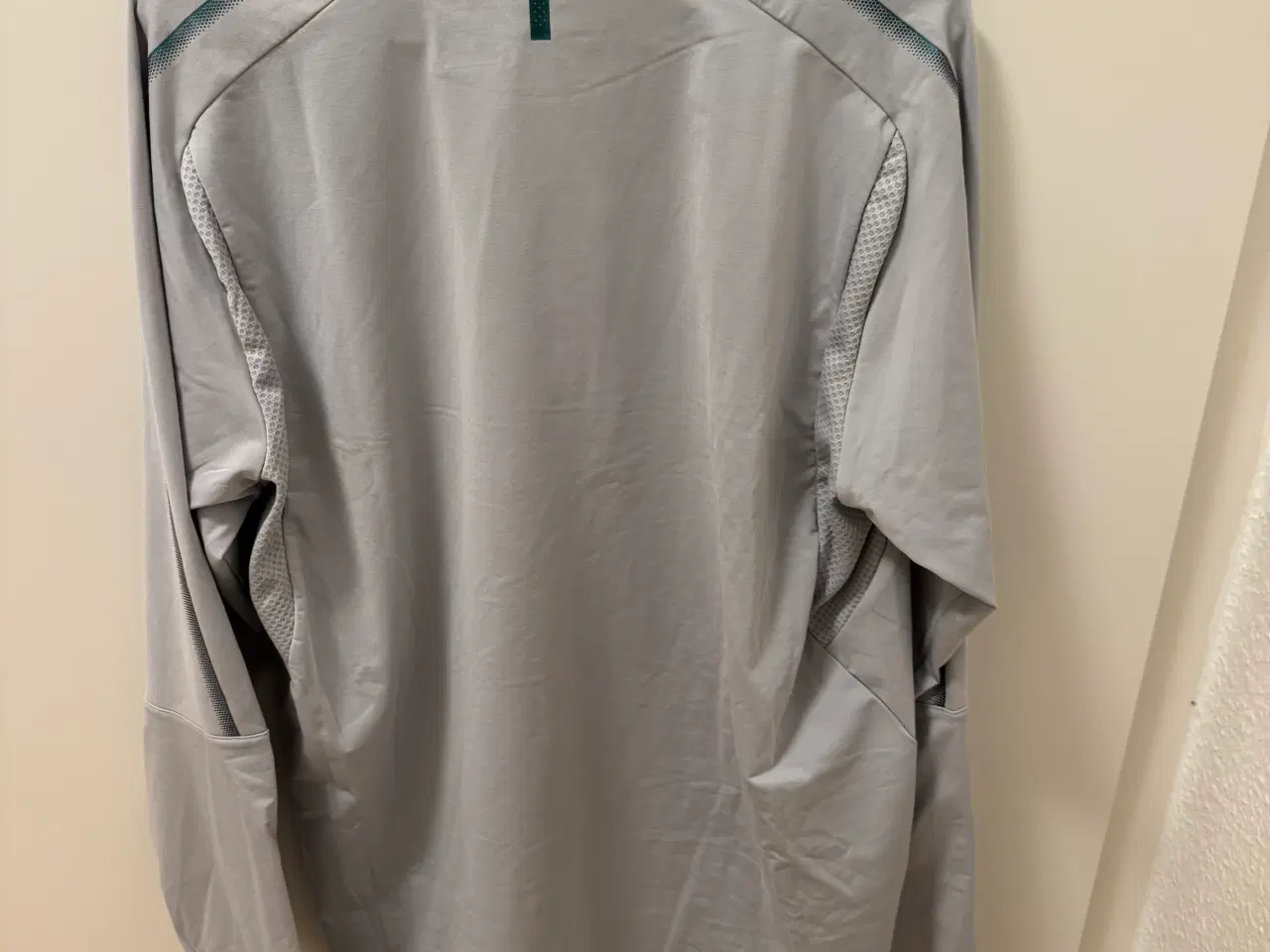 Billede 2 - Langærmet fodboldtrøje Puma