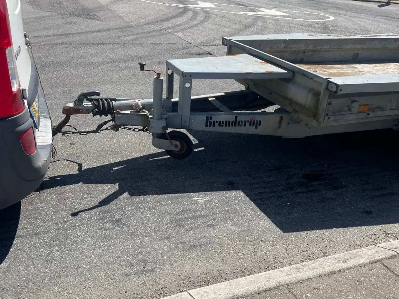 Billede 2 - Maskintrailer med rampe 2700 KG
